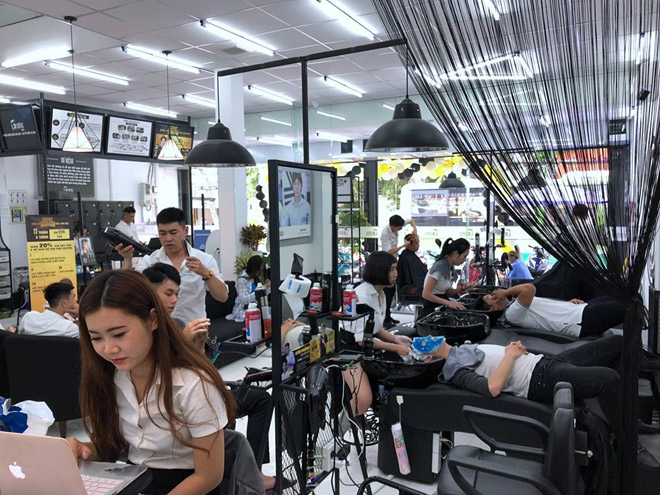 Chuyên phục vụ ngôi sao và người sành điệu, 30Shine đã trở thành ông trùm tóc nam như thế nào? - 5