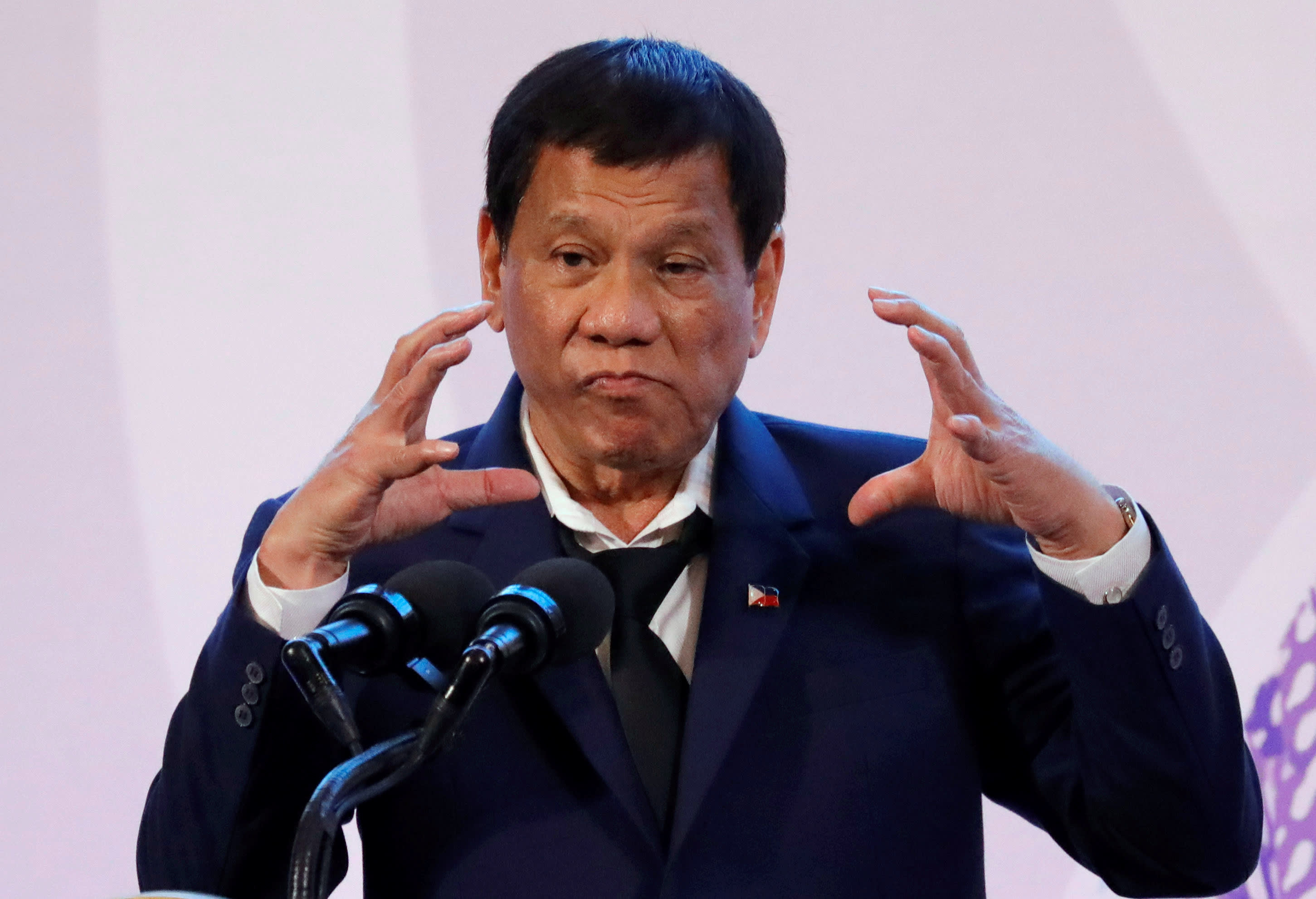 Tổng thống Philippines cảnh báo điều nguy hiểm khi TQ tuyên bố chủ quyền phi lý trên Biển Đông - 1