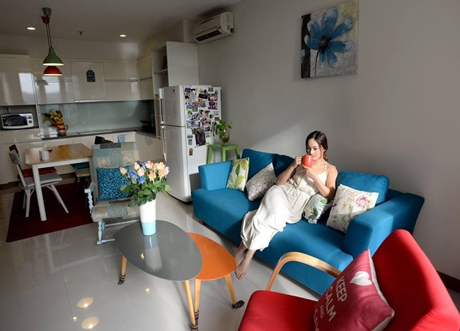 Căn hộ trong Tp.HCM trước đó của Lan Phương. Nữ diễn viên có cuộc sống giản dị, không khoe mẽ. Ngoài những lúc bận rộn trên phim trường, hầu hết thời gian cô dành chăm sóc tổ ấm nhỏ.