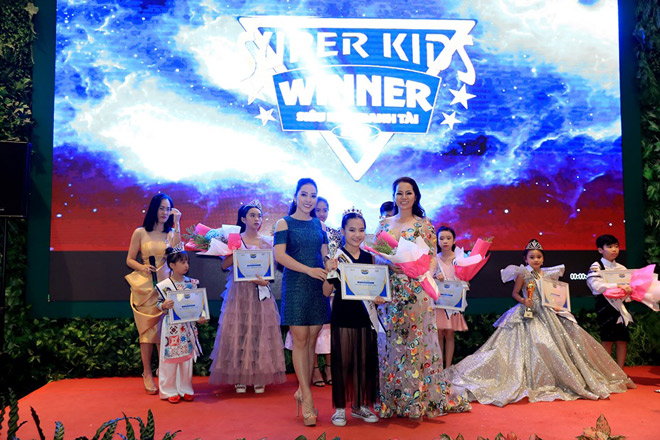 Siêu Nhí Tranh Tài 2019 đã xướng tên Trần Nguyễn Ngọc Nhi - 4