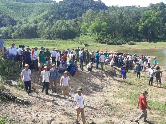 Tắm sông, 2 nam sinh lớp 12 đuối nước trước ngày thi THPT quốc gia - 1
