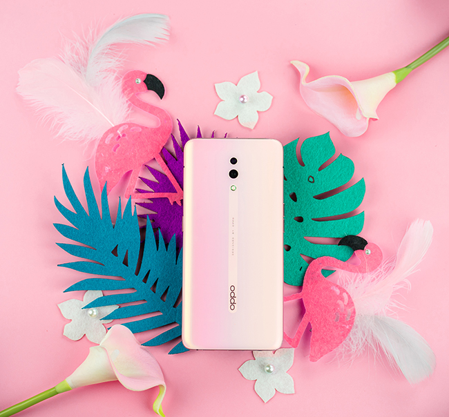 Màu hồng ngọc trai là màu sắc hoàn toàn mới trong làng smartphone.