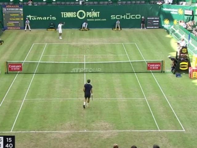 Thể thao - Tennis thế giới chưa từng có: Sững sờ 2 tay vợt “xin - cho” giữa sân đấu