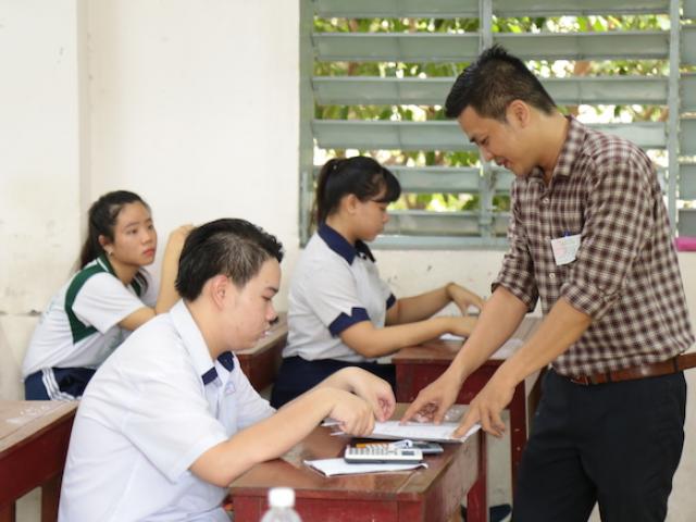 Giáo dục - du học - Đình chỉ 30 thí sinh trong ngày thi đầu tiên