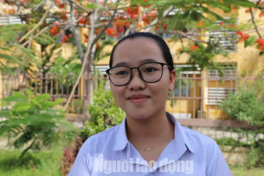 Nóng 24h qua: Nam sinh chụp ảnh đề Văn, đăng lên mạng xã hội ngay tại phòng thi - 3