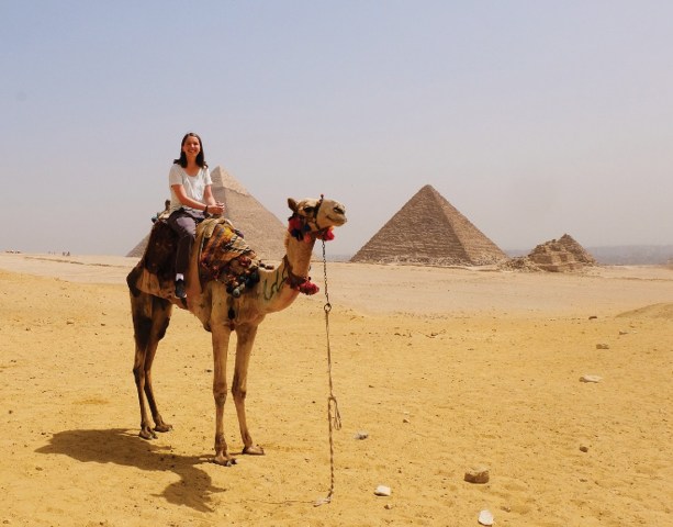 Cô gái 24 tuổi đi du lịch 193 nước, phá 4 kỷ lục thế giới - 6