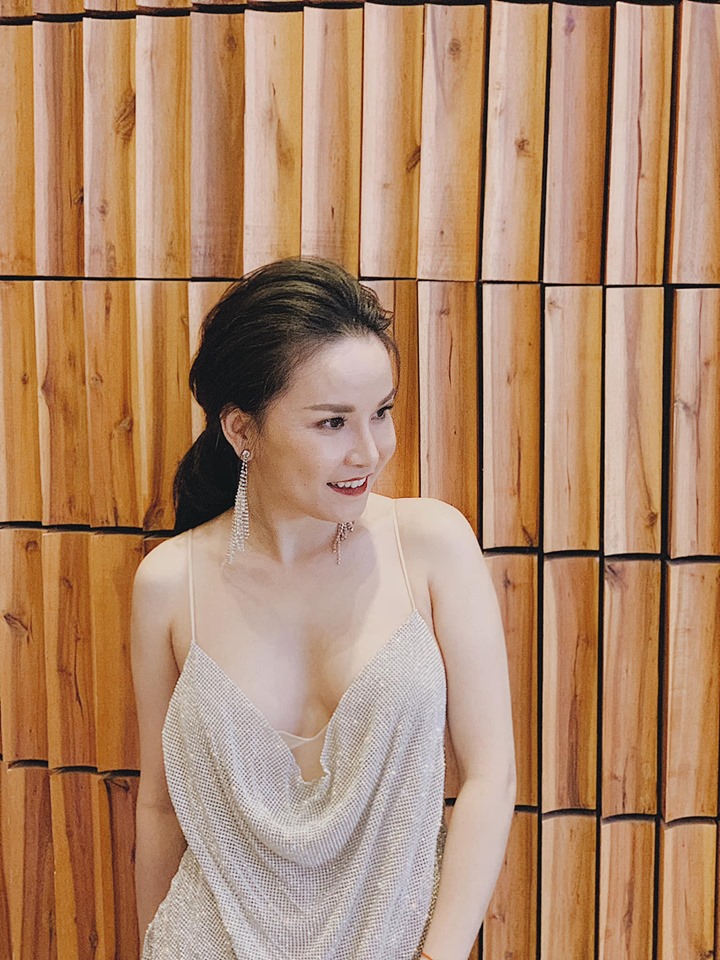 Bất ngờ với hình ảnh sexy của Thu Ngọc nhóm Mây Trắng đình đám ngày xưa - 2