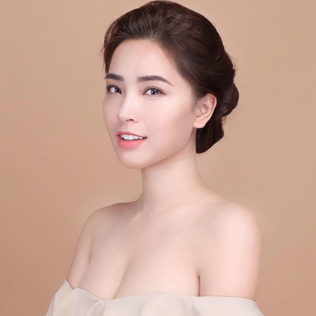 Trước đó, nữ ca sĩ từng góp mặt trong các tác phẩm &#34;Hạnh phúc quanh đây&#34;, &#34;Bão mùa hè&#34;, &#34;Tình là dây oan&#34;, &#34;Cung đường tội lỗi&#34;....