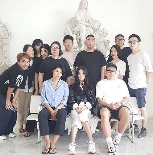 Song Hye Kyo mắt khói hay bánh bèo đều quá xinh đẹp - 5