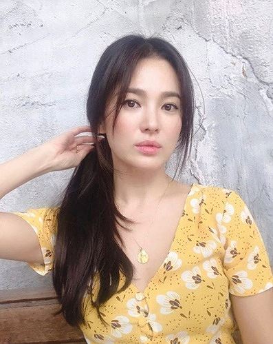 Song Hye Kyo mắt khói hay bánh bèo đều quá xinh đẹp - 6