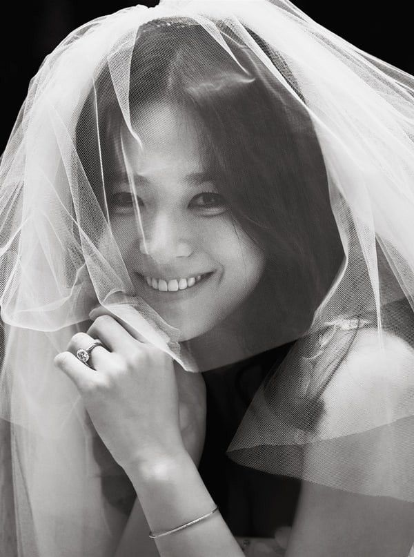 Song Joong Ki tuyên bố ly hôn với Song Hye Kyo sau 2 năm đám cưới - 3