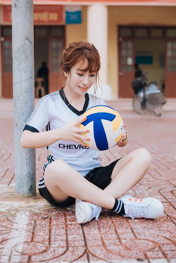 Nữ dược sỹ giữ dáng nhờ chăm chơi bóng chuyền - 6