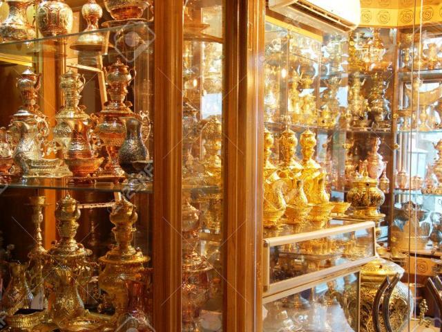 Kinh doanh - Điều bất ngờ về kinh tế của đất nước "ngồi" trên 340 tấn vàng