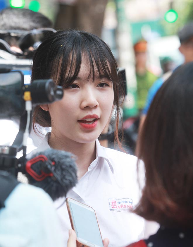 Dàn gái xinh thi THPT Quốc gia 2019 gây chú ý vì nhan sắc xinh đẹp - 8