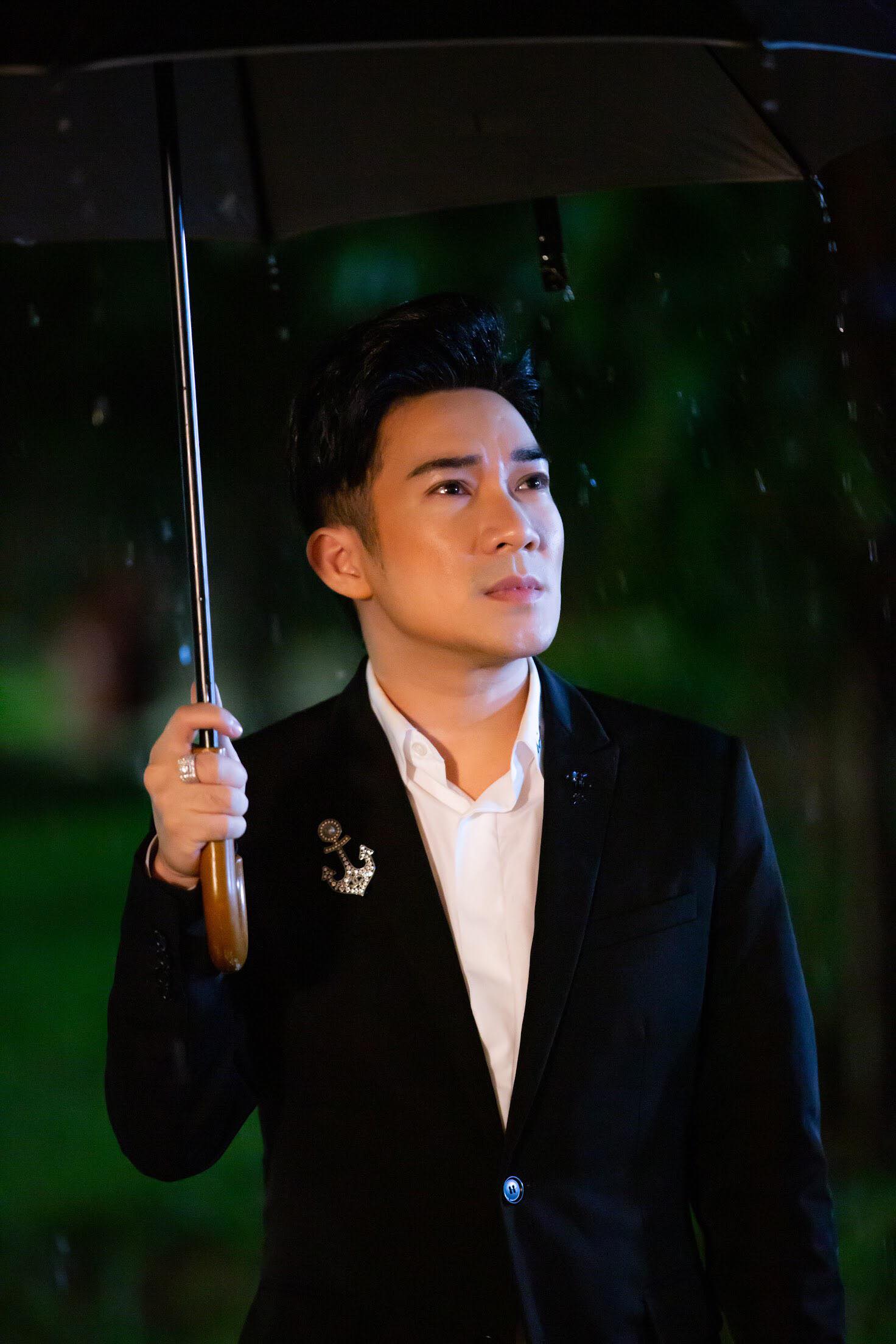 Mai Ngô đóng cảnh giường chiếu táo bạo trong MV nửa tỷ của Quang Hà - 1