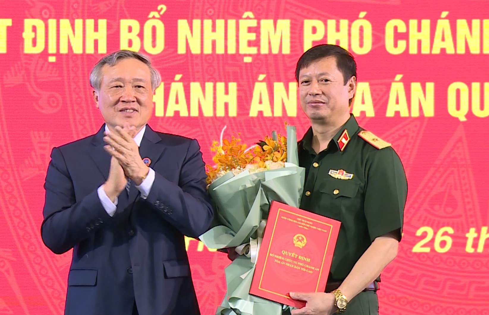 Công bố quyết định của Chủ tịch nước về công tác cán bộ - 1