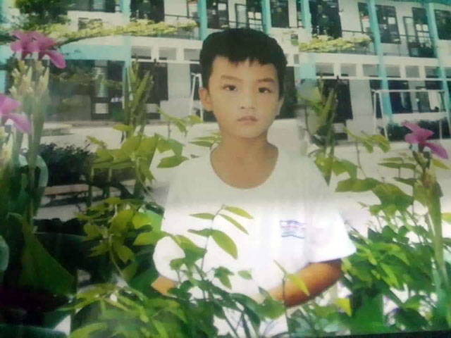 Cha rong ruổi khắp Sài Gòn tìm con trai 8 tuổi mất tích suốt 4 tháng: “Không biết con có đói, có lạnh không?” - 1