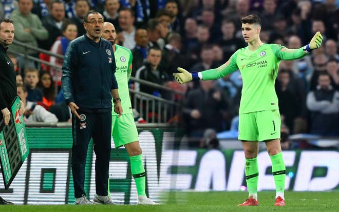 &#39;&#34;Ông trùm&#34; Ronaldo & &#34;Phụ tá&#34; Sarri: Siêu sao lấn át, coi chừng Kepa 2.0 - 2