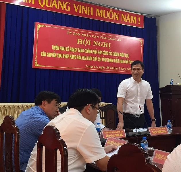 Đánh thuế 300%, hàng lậu có vào không? - 1