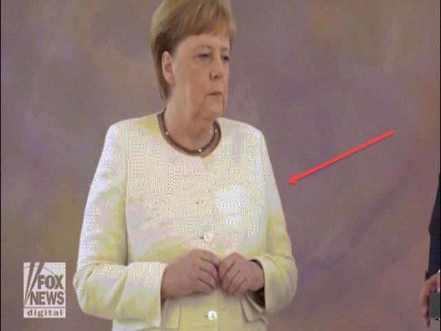 Thế giới - "Bà đầm thép" Đức lại run bần bật, gồng mình khi đứng bên Tổng thống