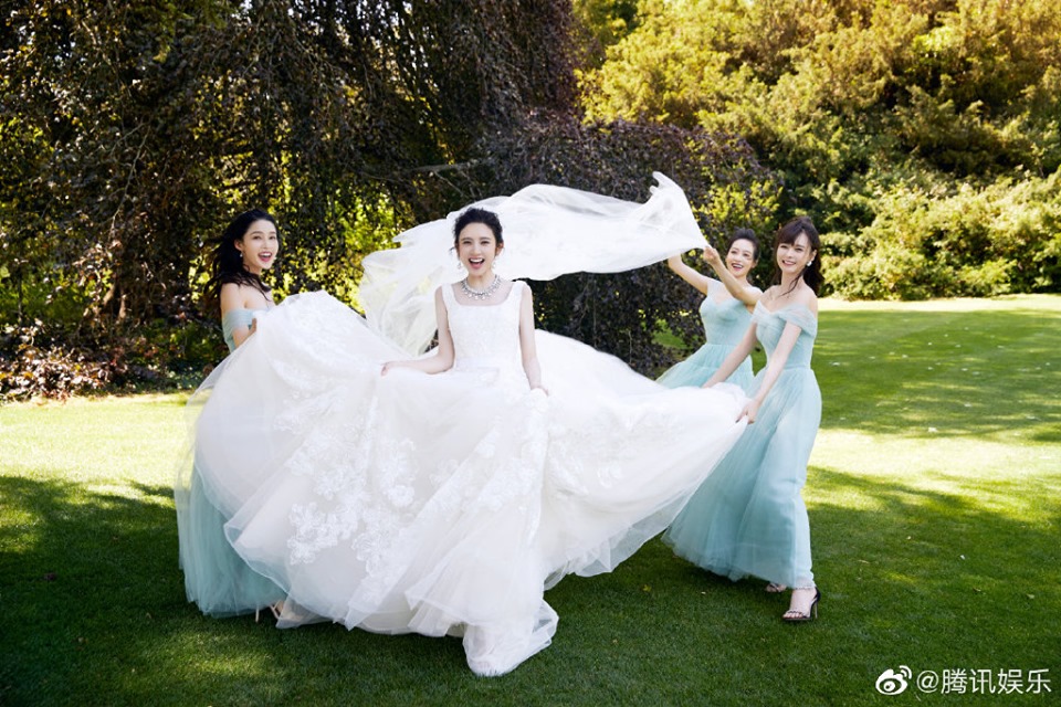 Dàn phù dâu xinh đẹp lấn át cả cô dâu là mỹ nhân phim "Tây du ký" - 3