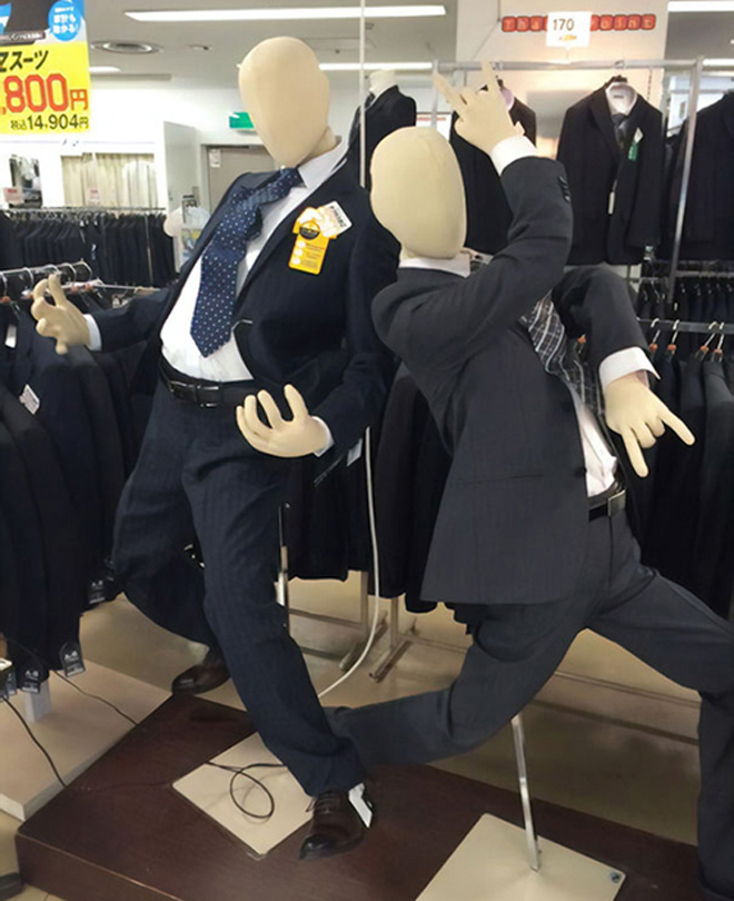 Cười không ngậm được mồm với loạt ma-nơ-canh siêu "lầy lội" - 7