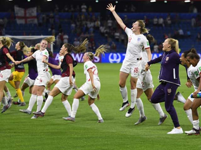 Bóng đá - Na Uy - Anh: Trái phá vô-lê, đại thắng tưng bừng (World Cup nữ)