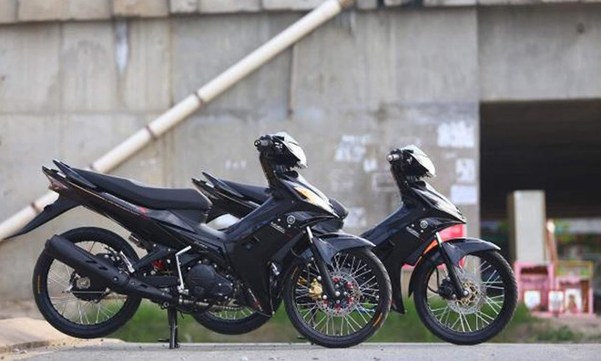 Cặp đôi Exciter 2006 độ phong cách 'chiến thần bóng đêm' sở hữu đôi mắt ma mị - 4