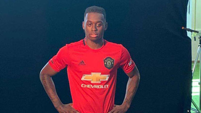 Chuyển nhượng MU 28/6: Lộ số áo tân binh 50 triệu bảng Wan-Bissaka - 1