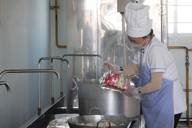 Tiểu học Đông Hòa B: Nâng cao chất lượng bữa ăn bán trú với Dự án Bữa ăn học đường - 2