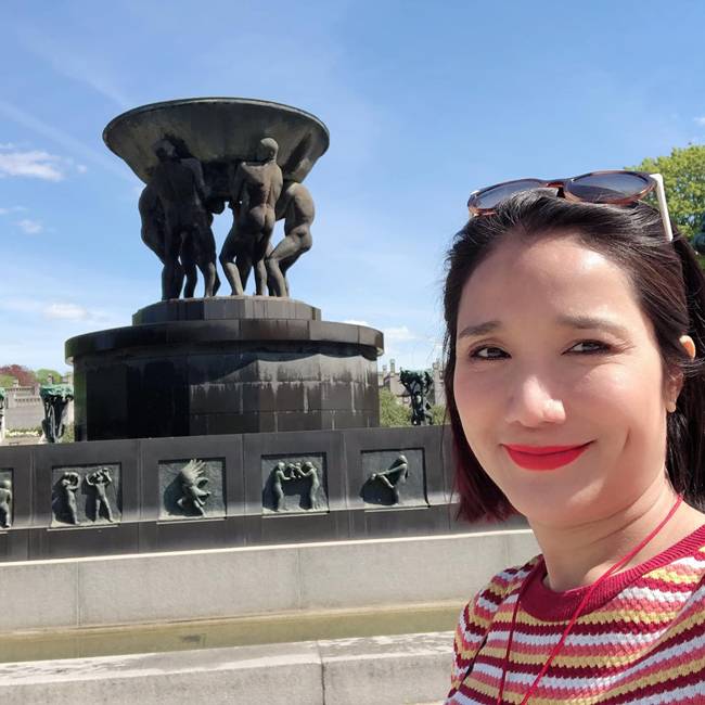 Ngoài công việc, Cát Tường hay đi du lịch nước ngoài.