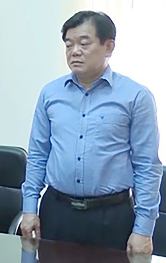 Giám đốc Sở GD-ĐT Sơn La ốm, không thể làm việc với Ủy ban kiểm tra Trung ương - 1