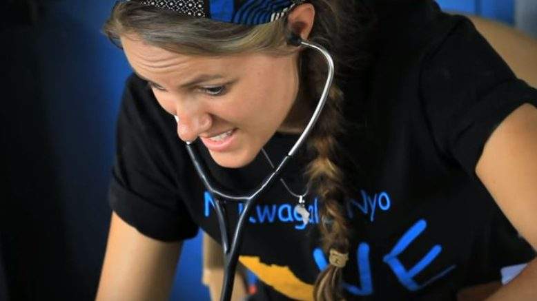 Hơn 100 trẻ chết thảm tại cơ sở y tế của bác sĩ "dỏm" Mỹ - 1