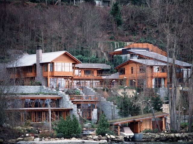 Kinh doanh - Thành phố nơi 2 tỷ phú giàu nhất thế giới sinh sống đang… hết tiền