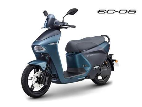 Chính thức chốt giá bán xe ga điện mới Yamaha EC-05 - 5