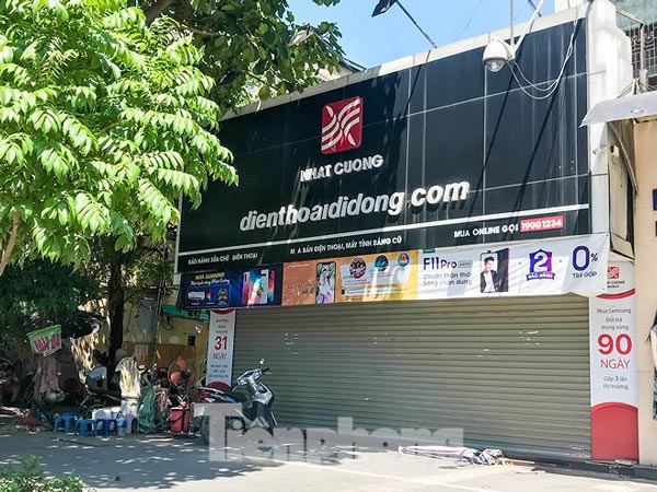 Chuỗi cửa hàng Nhật Cường &#34;phủ bạt, che biển&#34; sau hơn một tháng ông chủ bỏ trốn - 6