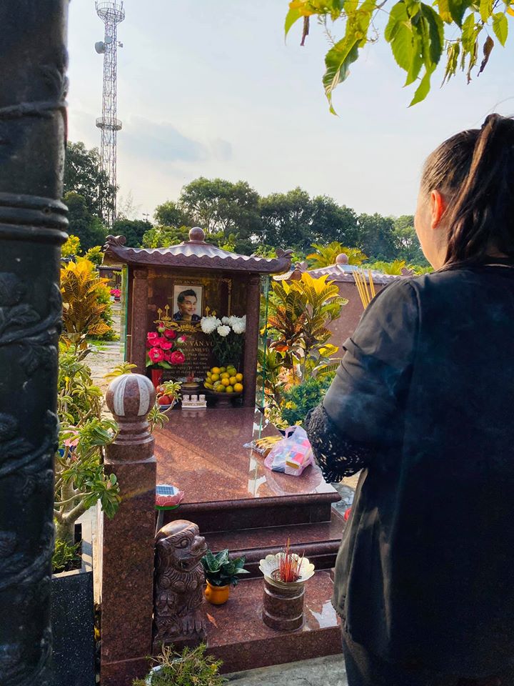 Hồng Vân tiết lộ tâm nguyện dành cho Mai Phương sau đám tang không kèn trống - 1