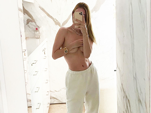 Thời trang - Hôn thê "Người vận chuyển" diện mốt không nội y khi ở nhà tránh dịch