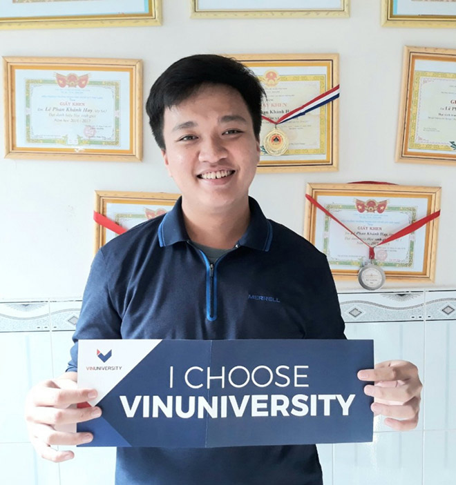Lê Phan Khánh Huy được trao học bổng toàn phần VinUni sau hai vòng phỏng vấn gây ấn tượng đặc biệt