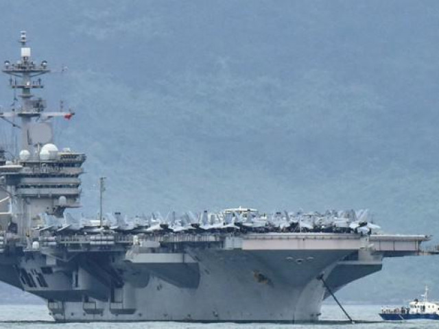 Thế giới - Vì sao Mỹ không sơ tán thủy thủ mắc Covid-19 trên tàu sân bay?