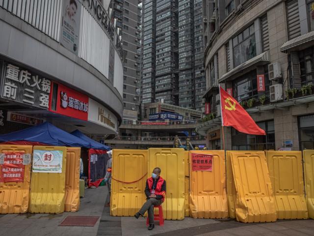 Thế giới - Covid-19 Trung Quốc: Bất ngờ phong tỏa một quận 600.000 dân