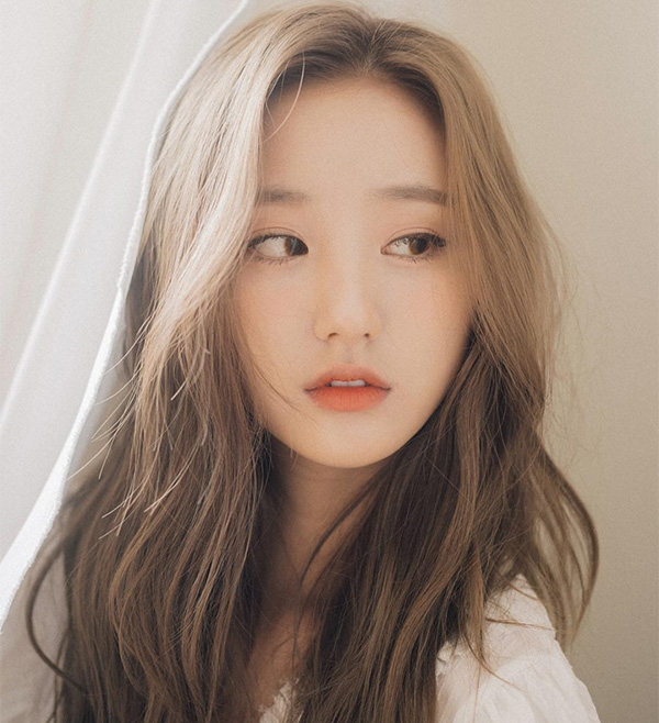 20 Màu tóc nâu lạnh ánh rêu, trầm đẹp nhất 2020 giúp tôn da bạn nên thử - 6