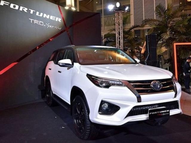 Tin tức ô tô - Giá xe Fortuner 2020 mới nhất bản máy dầu và máy xăng