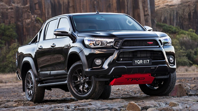 Toyota dự kiến trình làng Hilux GR cạnh tranh Ford Raptor - 1