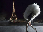 Thời trang - Những bộ sưu tập lấy cảm hứng từ tháp Eiffel làm thay đổi thời trang