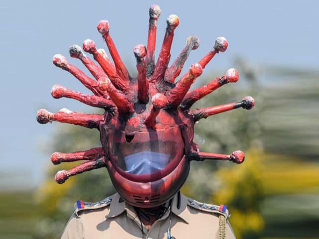 Thế giới xe - Video: Cảnh sát Ấn Độ xử lý người đi xe máy không đeo khẩu trang trong dịch Covid-19