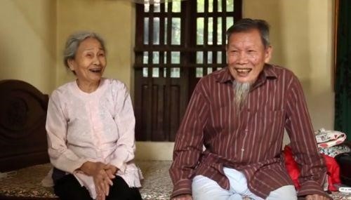 Vợ chồng ông Trần Xuân Biên (87 tuổi, Thôn Cát Bằng, xã Yên Tiến, huyện Ý Yên, Tỉnh Nam Định)