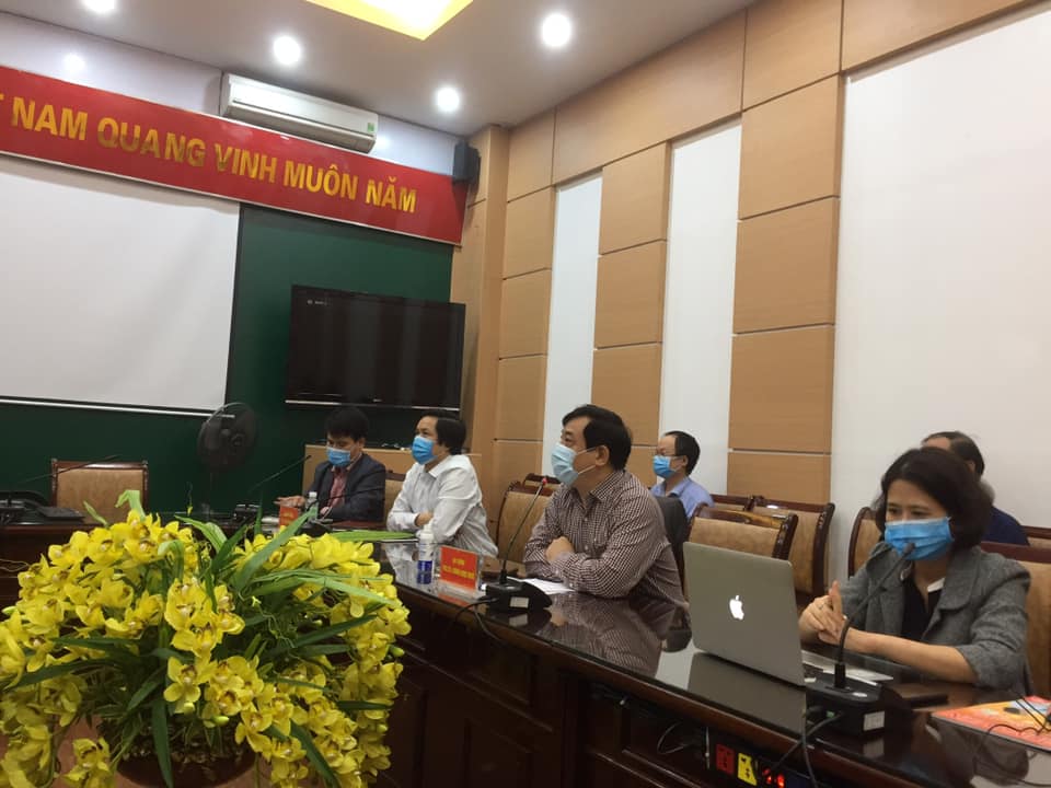 Bộ Y tế họp trực tuyến với các bệnh viện có bệnh nhân số 237 đến khám và điều trị. (Ảnh: Lê Hảo)&nbsp;