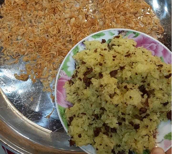 Món xôi chim do tự tay chị Hương làm được nhiều chị em đặt hàng và tấm tắc khen ngon