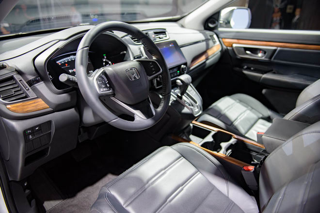 Honda CR-V giảm giá tới 130 triệu đồng tại một số đại lý - 2